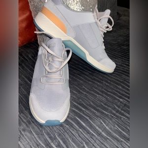 Vionic Womens Fearless Lace-Up Athletic/Training Shoes Sneakers